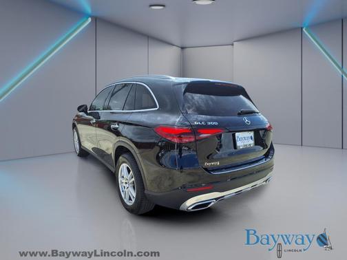 2023 Mercedes-Benz GLC 300 4MATIC