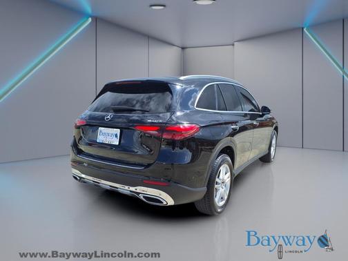 2023 Mercedes-Benz GLC 300 4MATIC