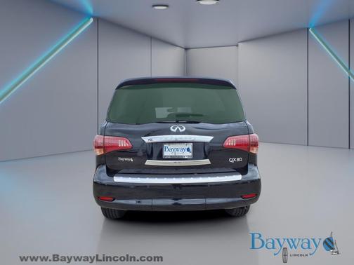 2017 INFINITI QX80 Base