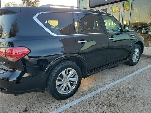 2017 INFINITI QX80 Base