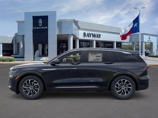 Infinite Black Metallic Clearcoat 2026 Lincoln Nautilus Premiere