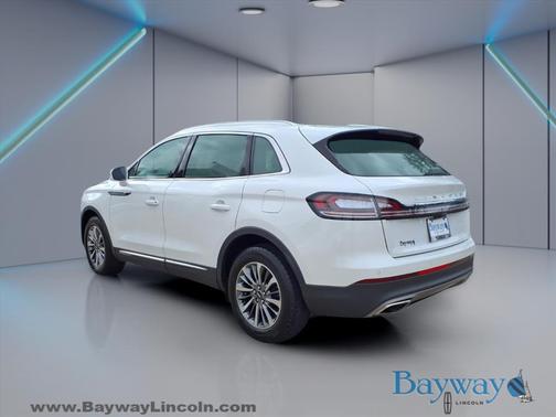 2022 Lincoln Nautilus Standard