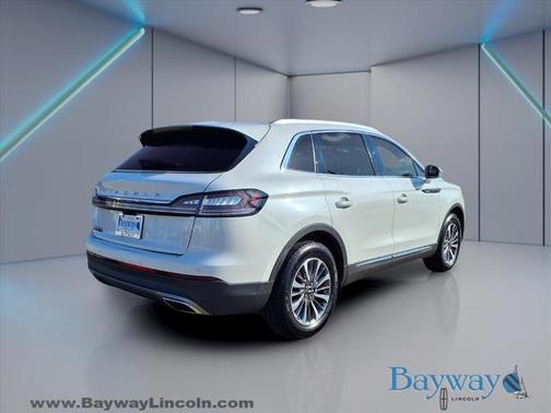 2022 Lincoln Nautilus STANDARD