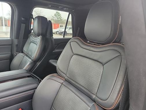 2023 Lincoln Navigator BLACK LABEL