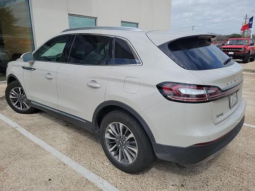 2023 Lincoln Nautilus Standard