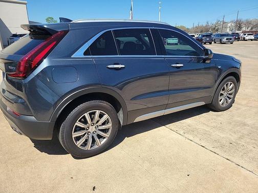 2019 Cadillac XT4 Premium Luxury