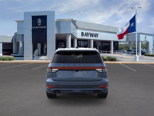 Whisper Blue Metallic Clearcoat 2026 Lincoln Aviator Reserve