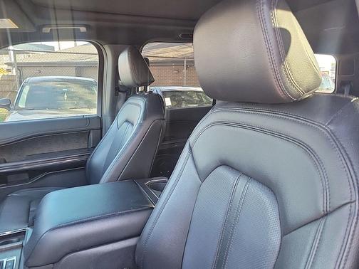 Star White Metallic Tri-Coat 2021 Ford Expedition Limited