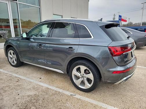 2023 Audi Q5 45 S line Prestige