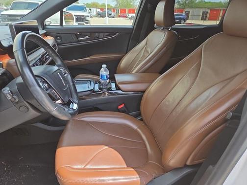 White 2022 Lincoln Nautilus Reserve