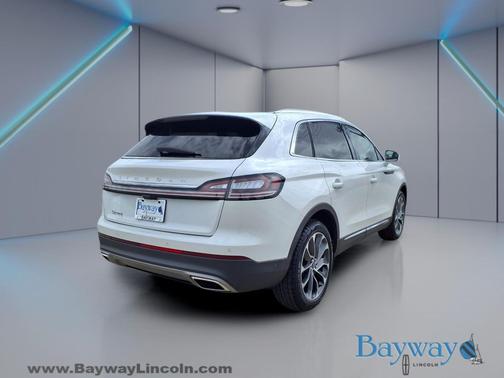 White 2022 Lincoln Nautilus Reserve