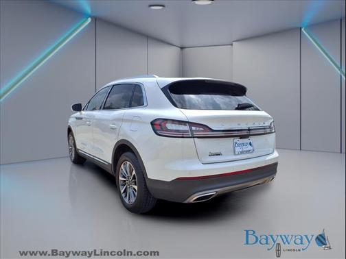 2022 Lincoln Nautilus STANDARD
