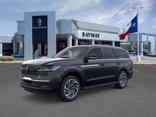Infinite Black Metallic Clearcoat 2026 Lincoln Navigator Premiere