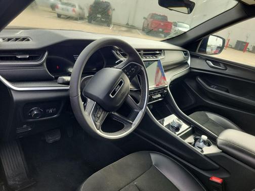 Velvet Red Pearlcoat 2025 Jeep Grand Cherokee Altitude