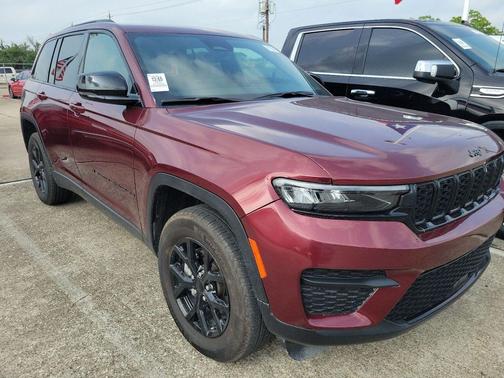 Velvet Red Pearlcoat 2025 Jeep Grand Cherokee Altitude