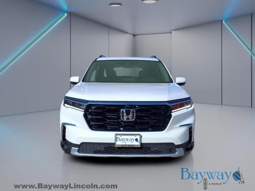 2023 Honda Pilot AWD Elite