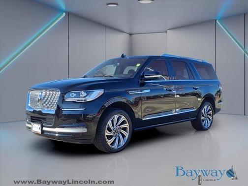 2023 Lincoln Navigator L RESERVE