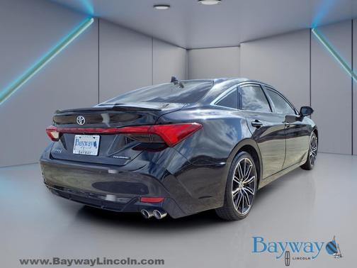 2020 Toyota Avalon Touring
