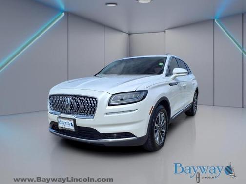 PRISTINE WHITE MET 3C 2023 Lincoln Nautilus STANDARD