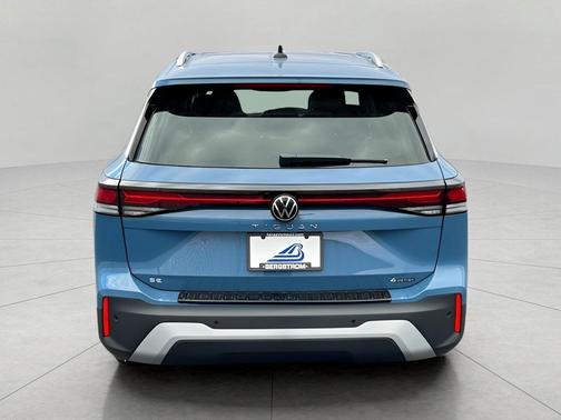 2025 Volkswagen Tiguan 2.0T SE 4MOTION