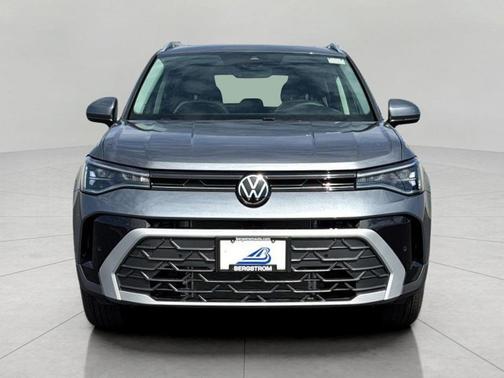 Platinum Gray Metallic 2026 Volkswagen Taos SE