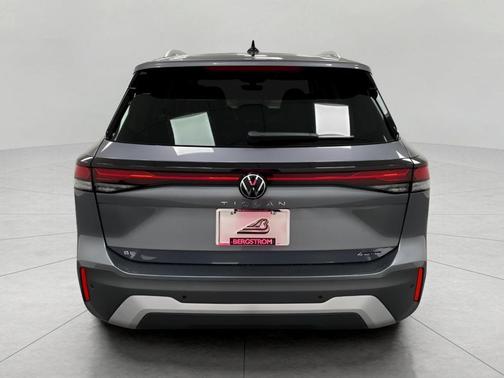 2025 Volkswagen Tiguan 2.0T SE 4MOTION