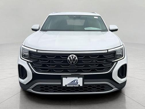opal white pearl 2026 Volkswagen Atlas Cross Sport 2.0T SE w/Technology 4MOTION