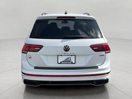 WHITE 2023 Volkswagen Tiguan 2.0T SE R-Line Black 4MOTION