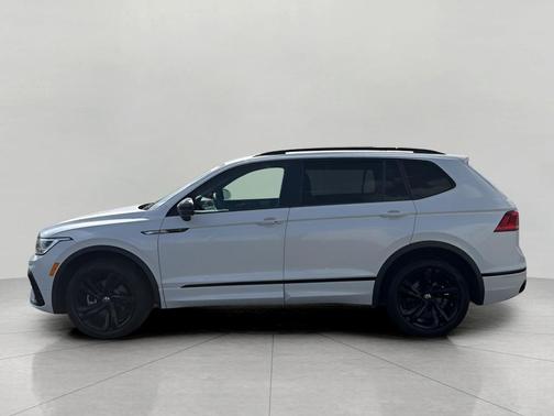 WHITE 2023 Volkswagen Tiguan 2.0T SE R-Line Black 4MOTION