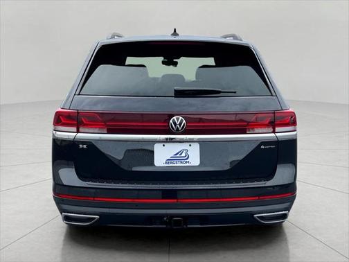 2025 Volkswagen Atlas 2.0T SE w/Technology 4MOTION