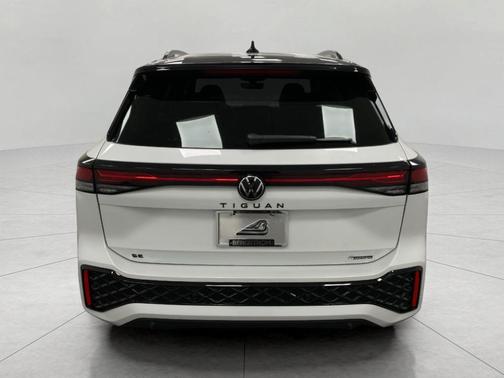 2025 Volkswagen Tiguan 2.0T SE R-Line Black 4MOTION