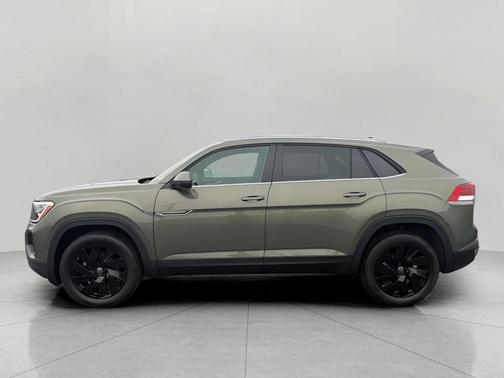 avocado green pearl 2026 Volkswagen Atlas Cross Sport 2.0T SE w/Technology 4MOTION
