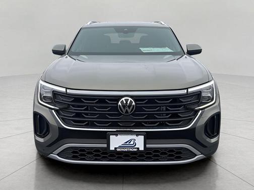 avocado green pearl 2026 Volkswagen Atlas Cross Sport 2.0T SE w/Technology 4MOTION