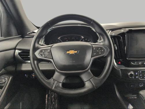 Mosaic Black Metallic 2023 Chevrolet Traverse LT Cloth