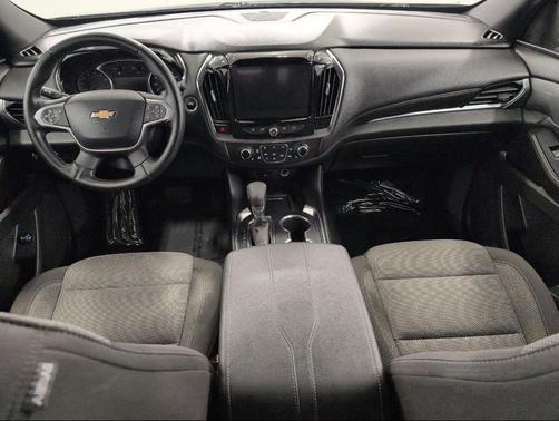 Mosaic Black Metallic 2023 Chevrolet Traverse LT Cloth