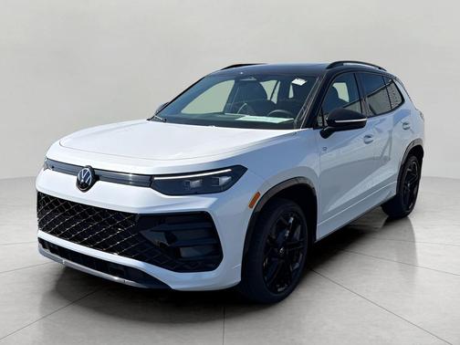 opal white with deep black roof 2026 Volkswagen Tiguan 2.0T SE R-Line Black 4MOTION