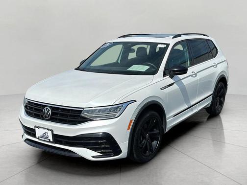 Opal White Pearl 2023 Volkswagen Tiguan 2.0T SE R-Line Black 4MOTION