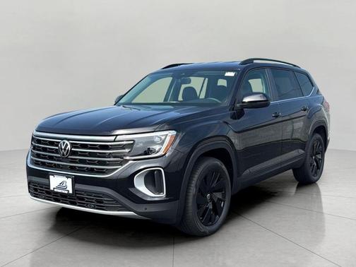 Deep Black Pearl 2026 Volkswagen Atlas 2.0T SE w/Technology 4MOTION