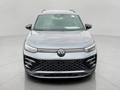 2025 Volkswagen Tiguan 2.0T SE R-Line Black 4MOTION