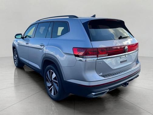 2025 Volkswagen Atlas 2.0T SE w/Technology 4MOTION