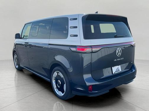 2025 Volkswagen ID. Buzz Pro S Plus with 4MOTION