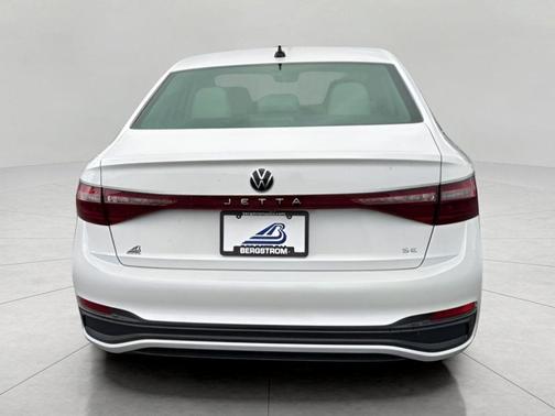 Opal White Pearl 2026 Volkswagen Jetta 1.4T SE