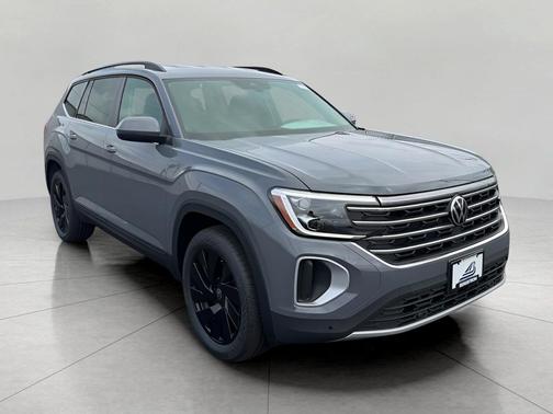 Pure Gray 2026 Volkswagen Atlas 2.0T SE w/Technology 4MOTION