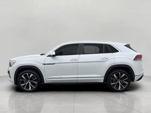 2025 Volkswagen Atlas Cross Sport 2.0T SEL Premium