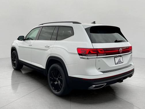 2026 Volkswagen Atlas 2.0T SE w/Technology 4MOTION