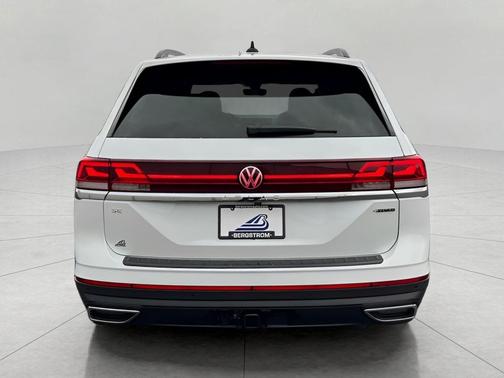 2026 Volkswagen Atlas 2.0T SE w/Technology 4MOTION