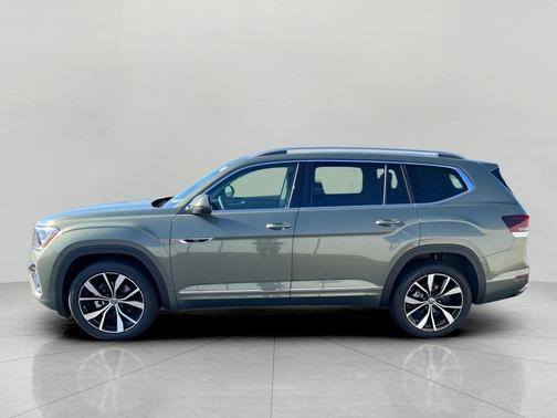 avocado green pearl 2026 Volkswagen Atlas 2.0T SEL Premium R-Line 4MOTION