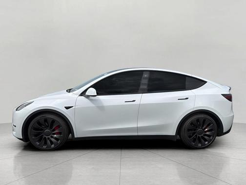 Pearl White Multi-Coat 2023 Tesla Model Y Performance Dual Motor All-Wheel Drive