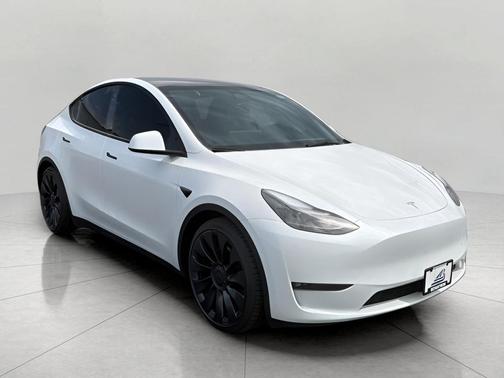 Pearl White Multi-Coat 2023 Tesla Model Y Performance Dual Motor All-Wheel Drive
