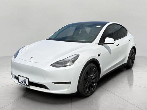 Pearl White Multi-Coat 2023 Tesla Model Y Performance Dual Motor All-Wheel Drive